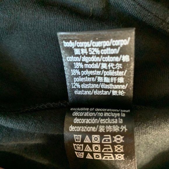 Victoria's Secret Sport Crop Back Cutout Leggings - Picture 9 of 9